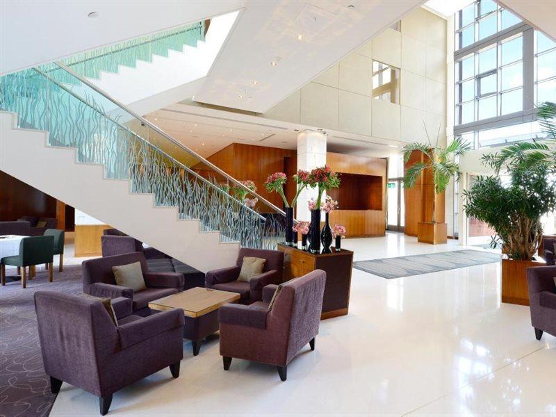 Canary Riverside Plaza Hotel Лондон Экстерьер фото Lobby